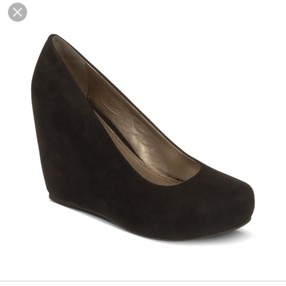 Fergalicious Black suede wedges